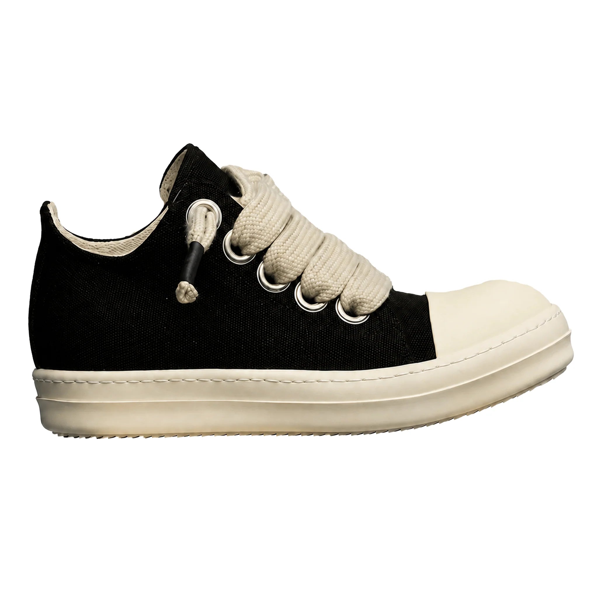 SALM 28 x DUAA Black