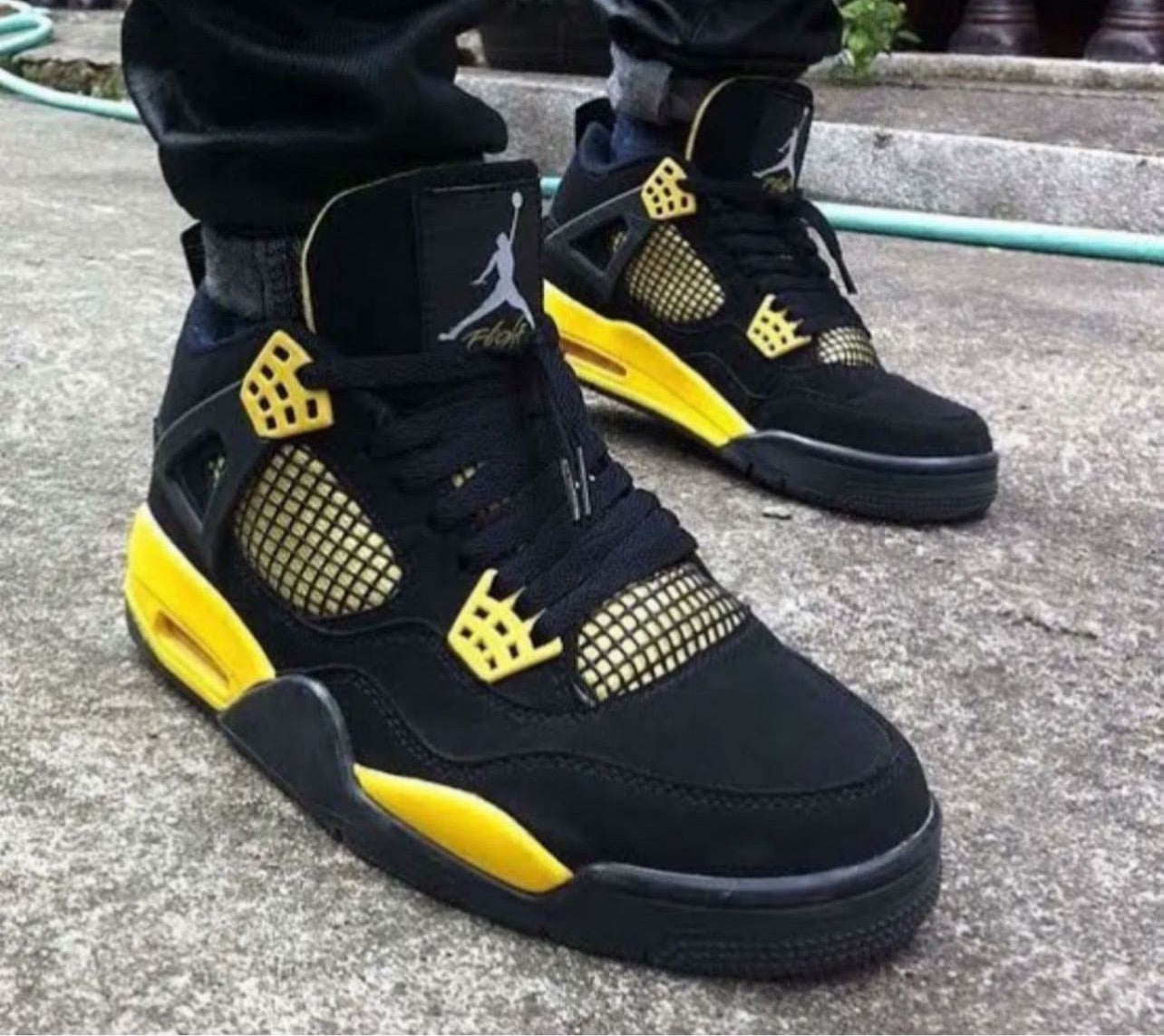 JORDAN RETRO 4 "THUNDER"