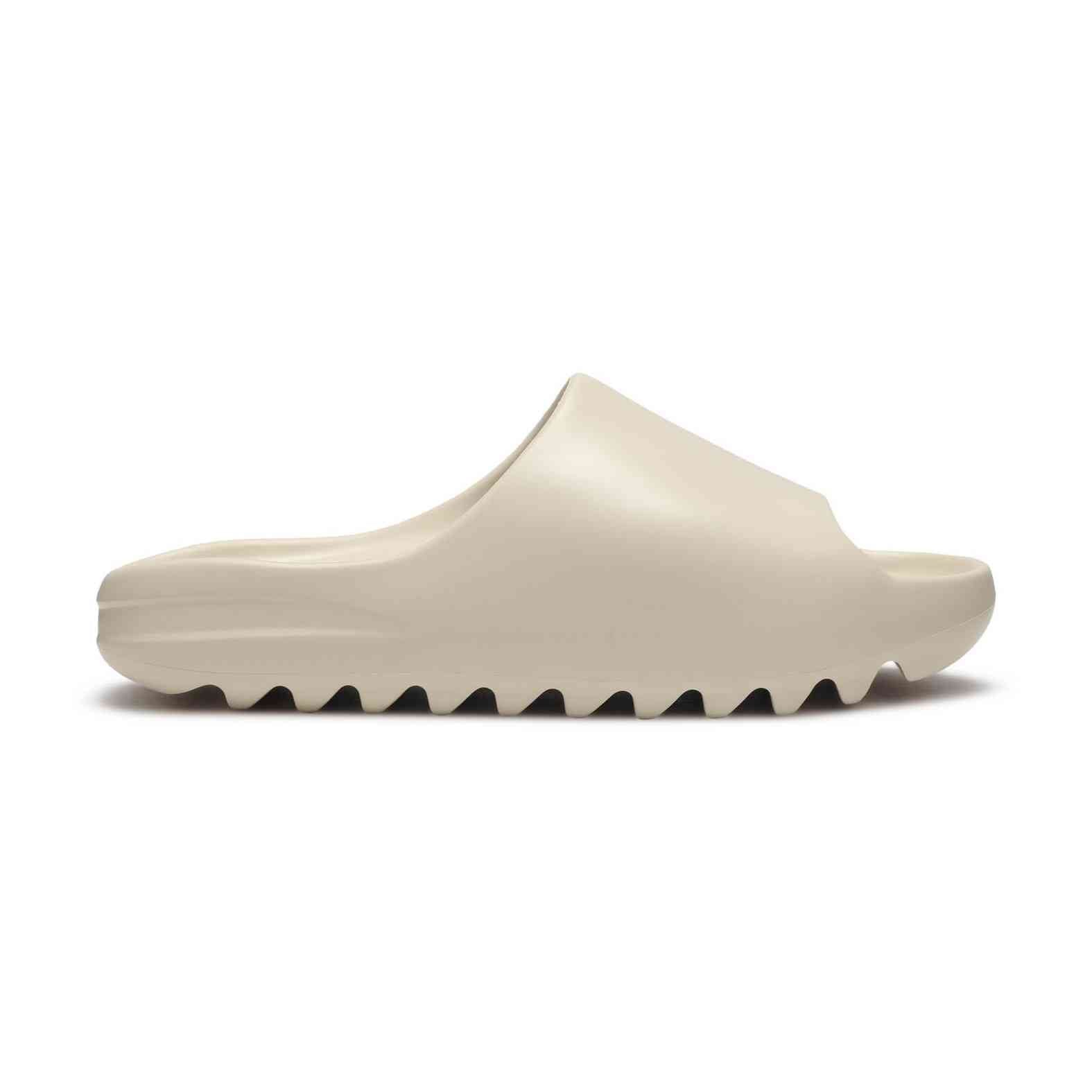 YEEZY SLIDES 'BONE'