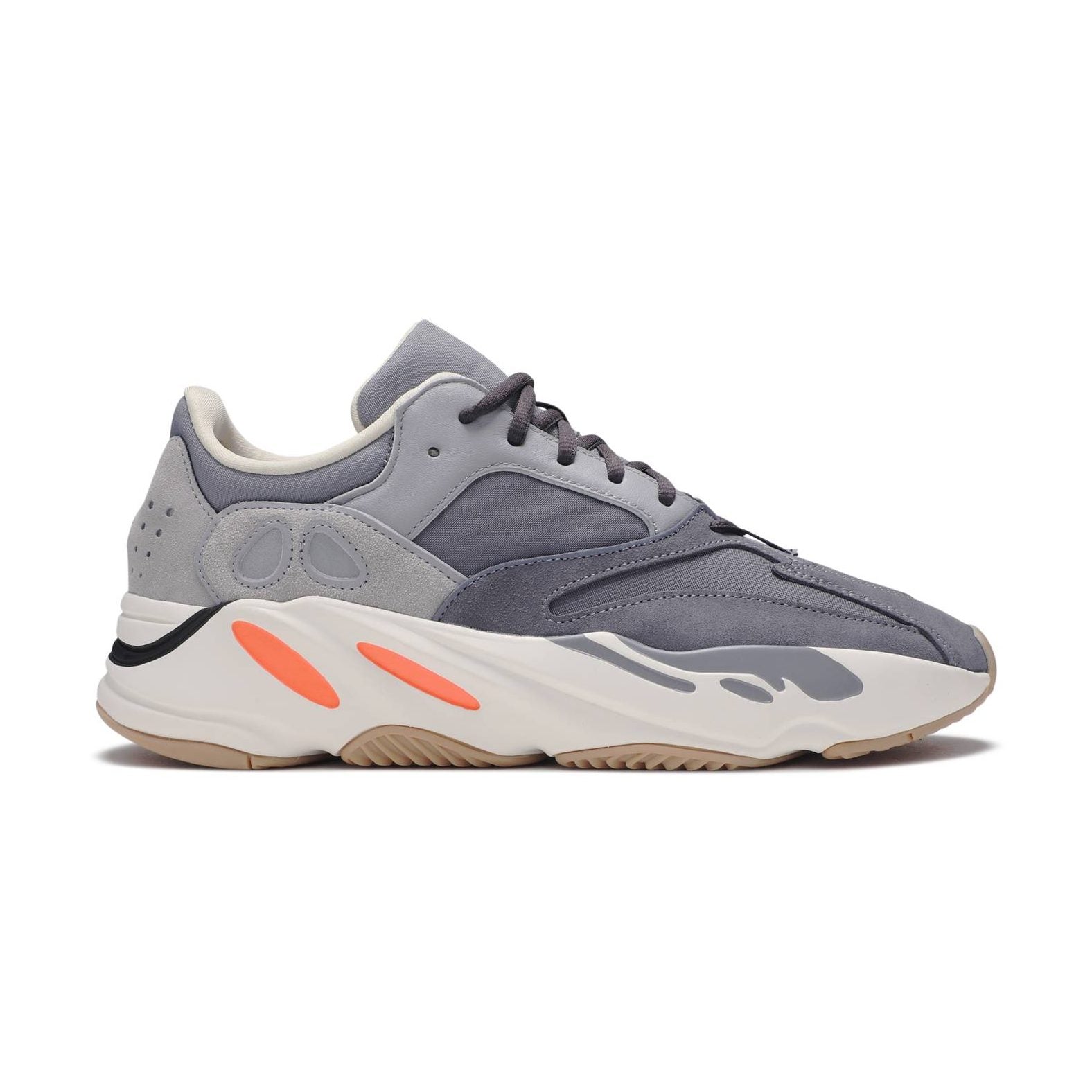 YEEZY 700 “MAGNET”