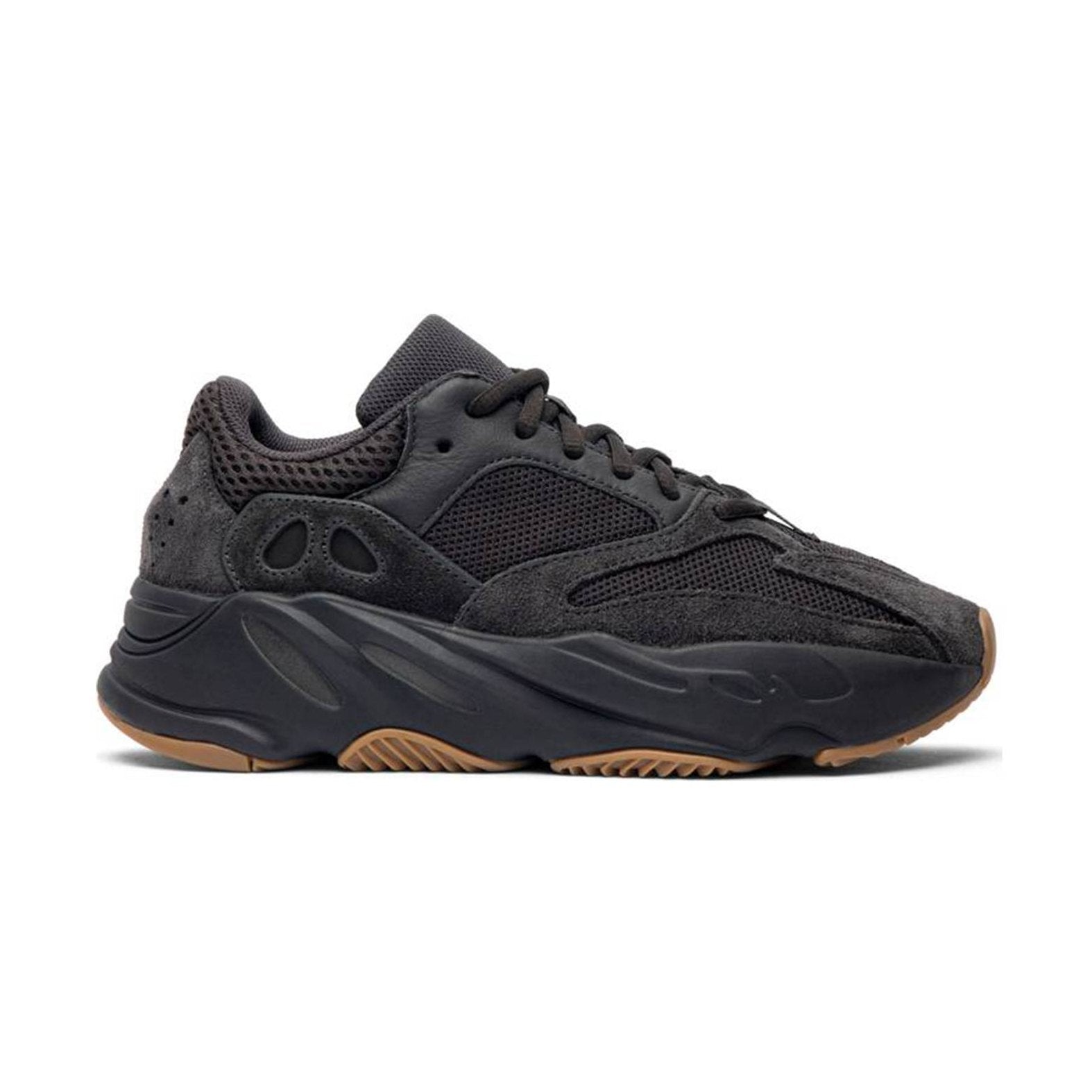 YEEZY 700 “UTILITY BLACK”