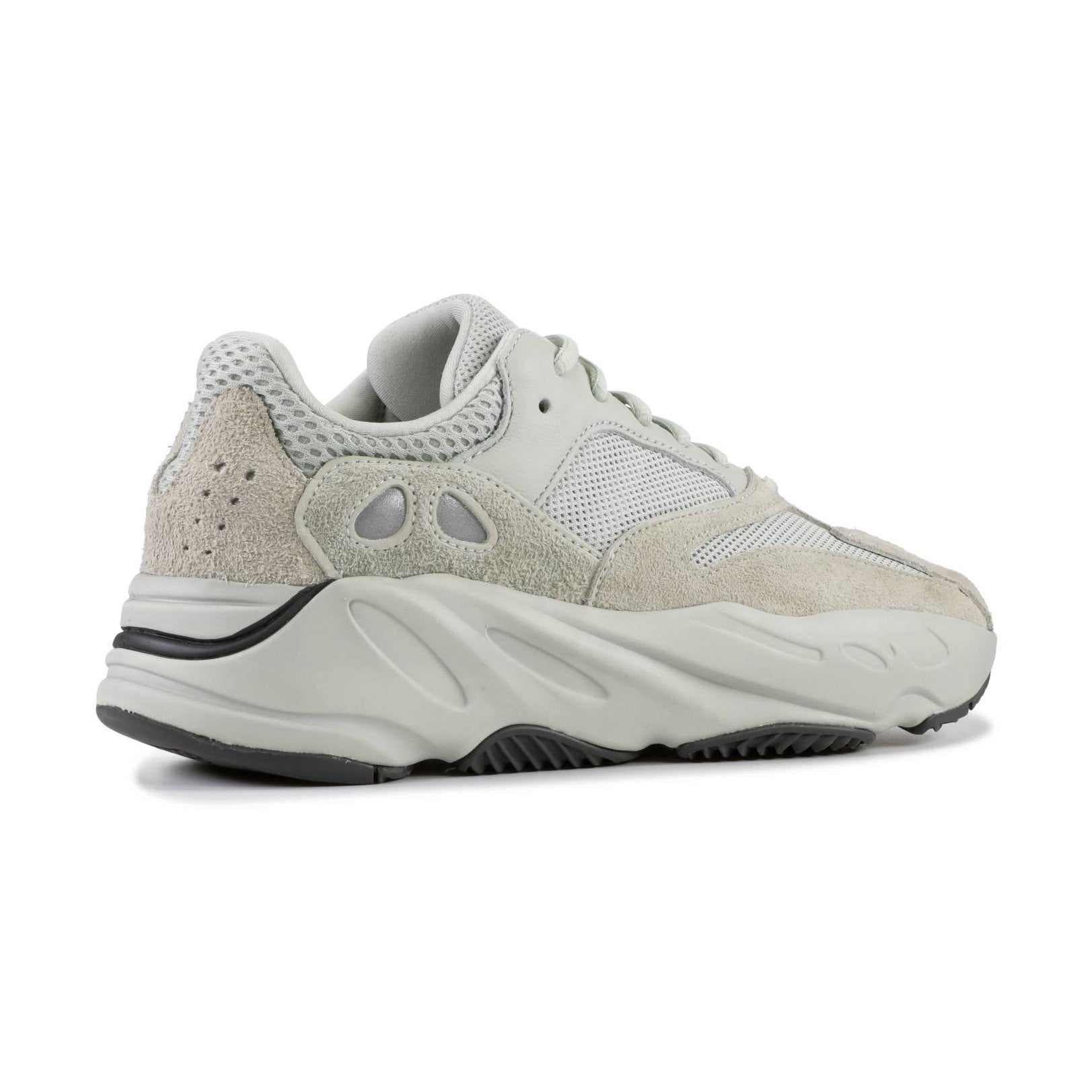 YEEZY 700 “SALT”