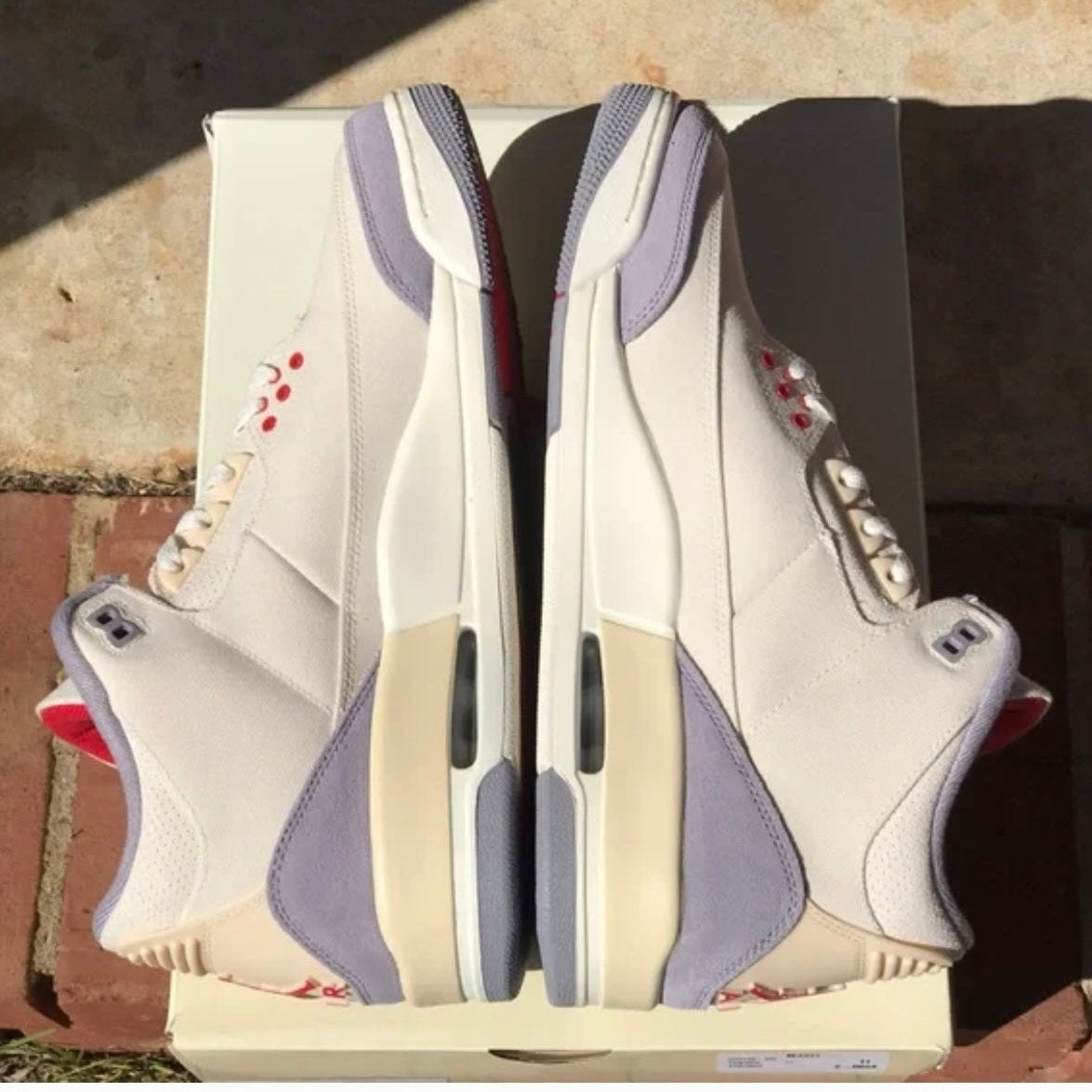 JORDAN RETRO 3 “Muslin”