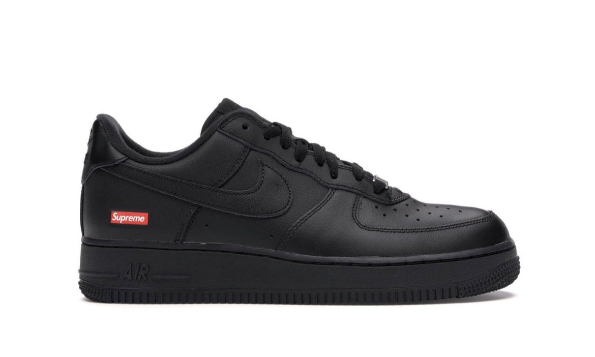 AIR FORCE 1 SUPRME “BLACK”