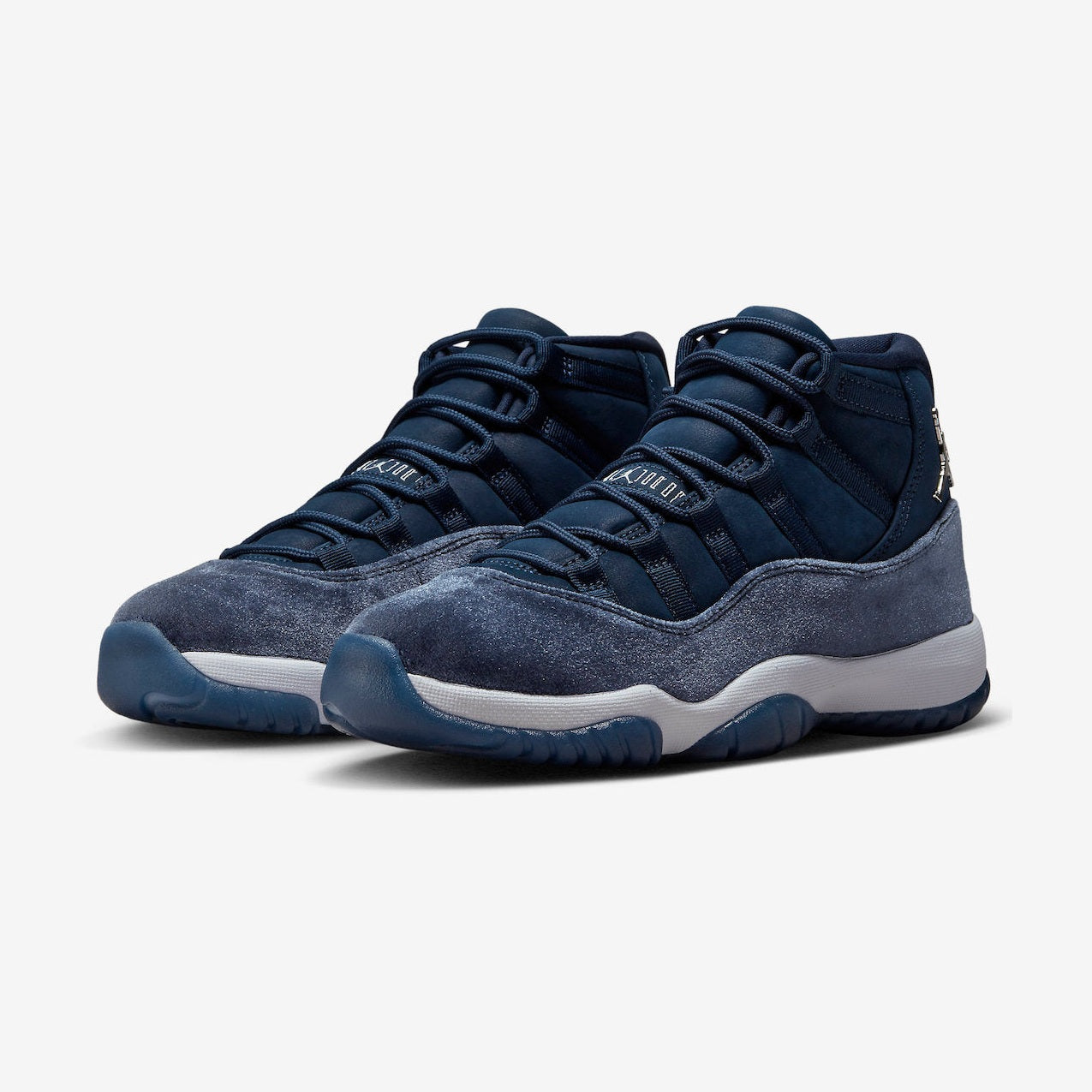 WMNS AIR JORDAN 11 RETRO 'NAVY VELVET'