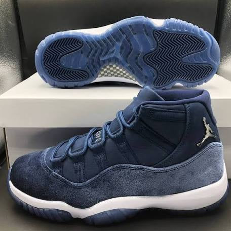 WMNS AIR JORDAN 11 RETRO 'NAVY VELVET'